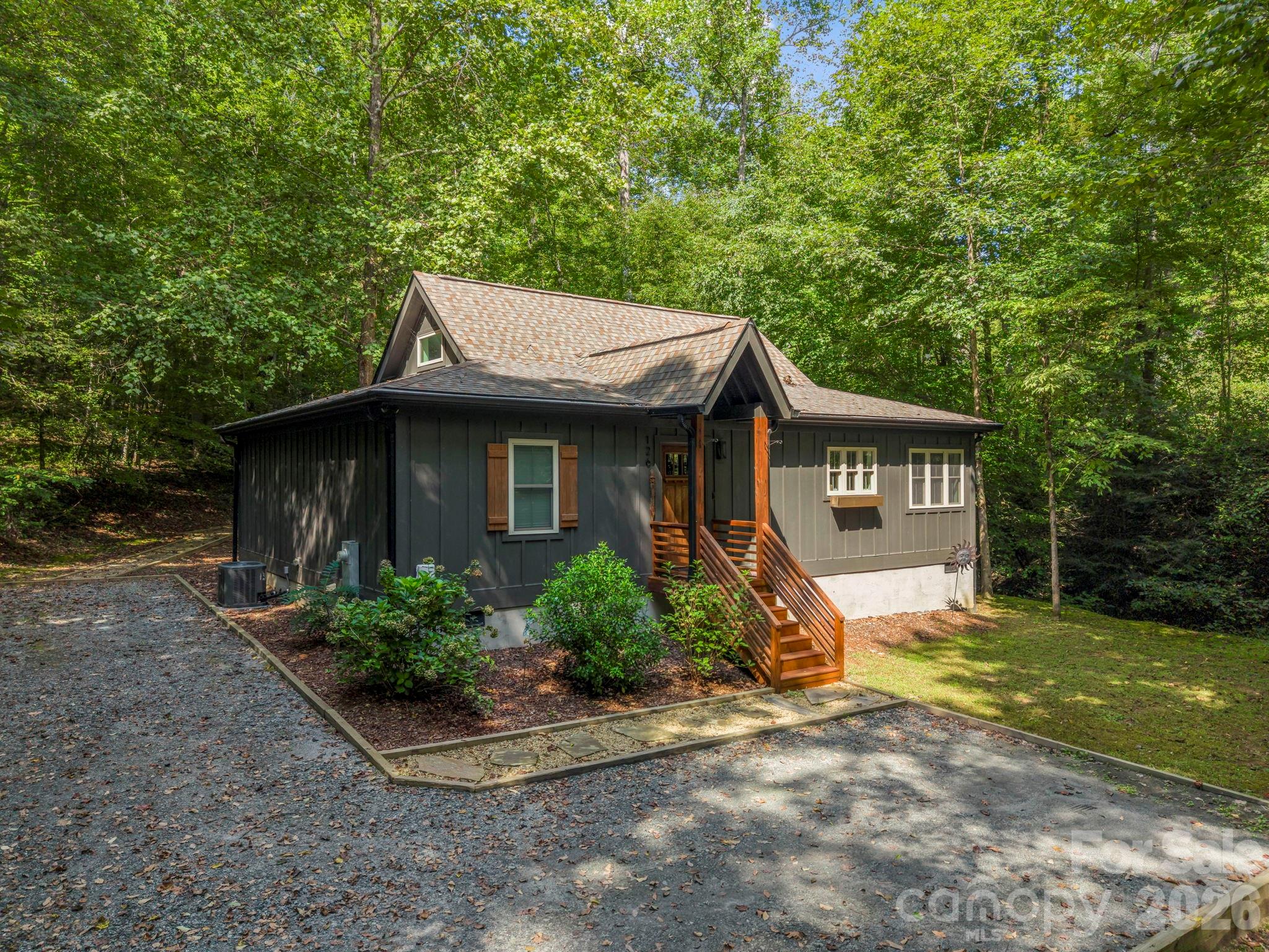 126 Swans Way W