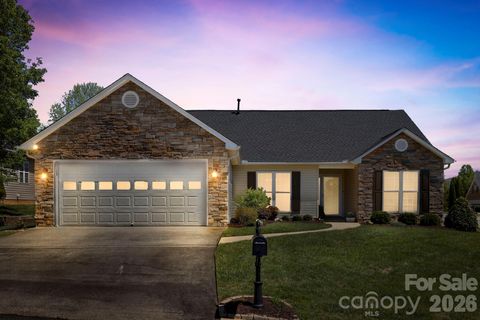 25 Livingston Farm Road Fletcher NC 28732