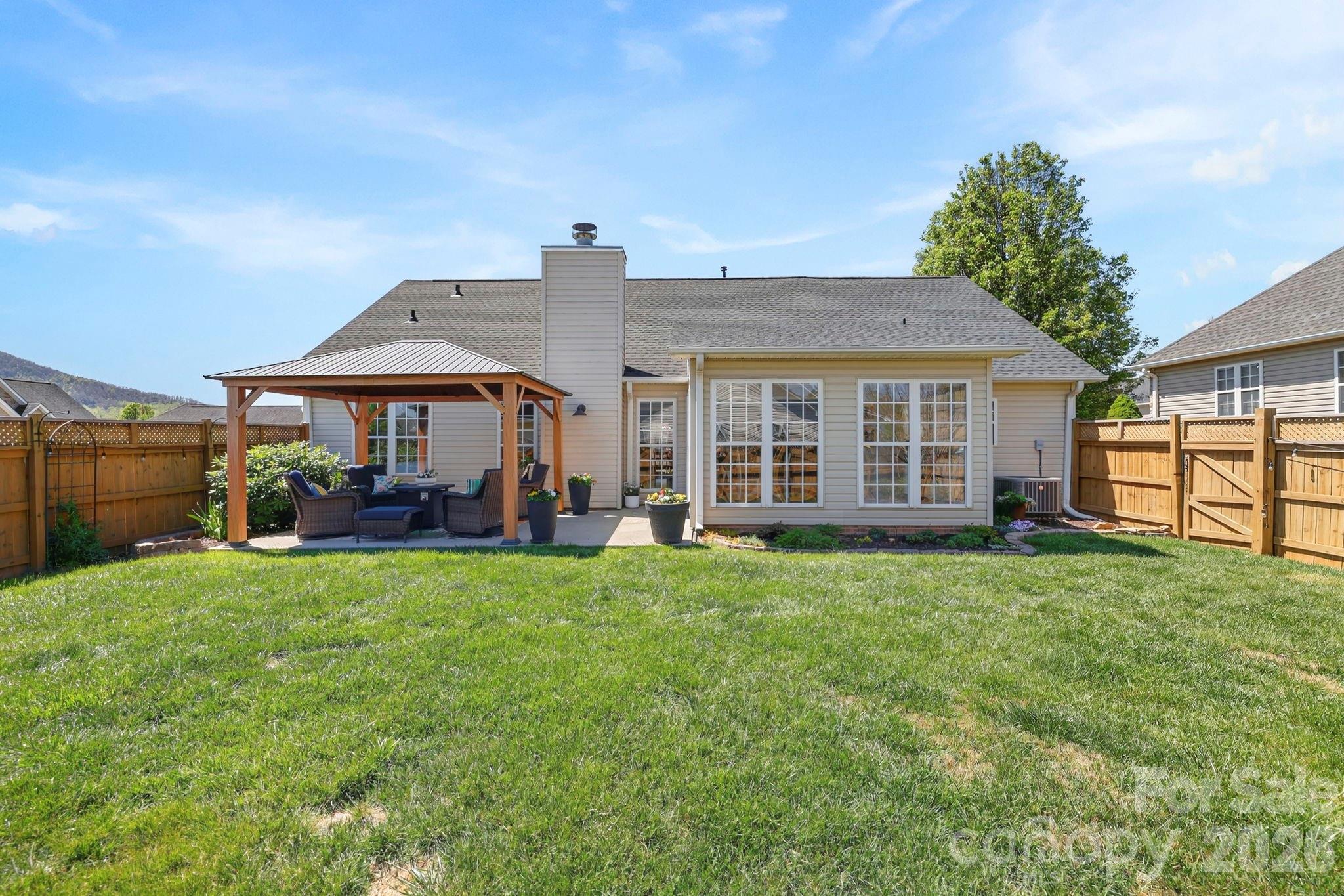 25 Livingston Farm Road