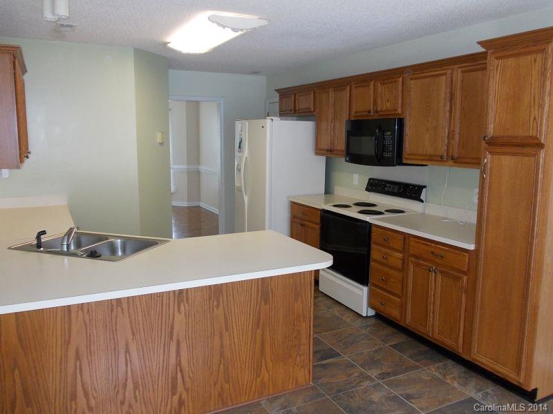 Wiltshire Manor - Residential Lease