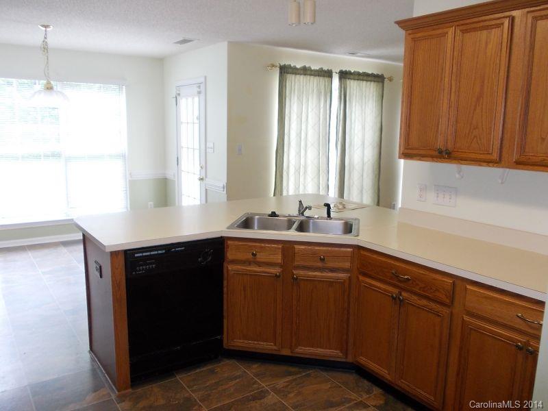 Wiltshire Manor - Residential Lease