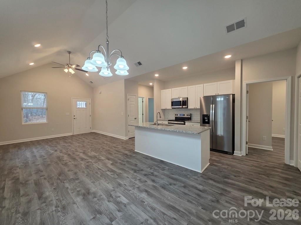 215 E Division Avenue