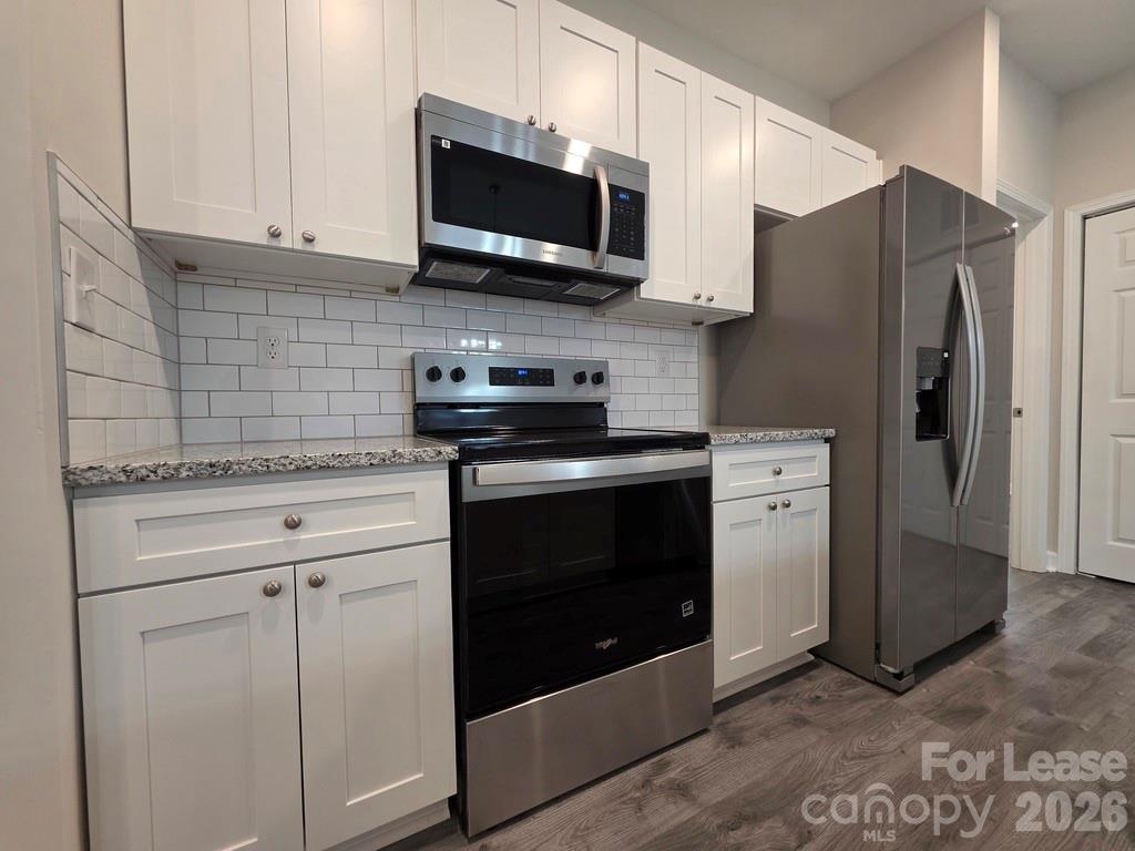 215 E Division Avenue