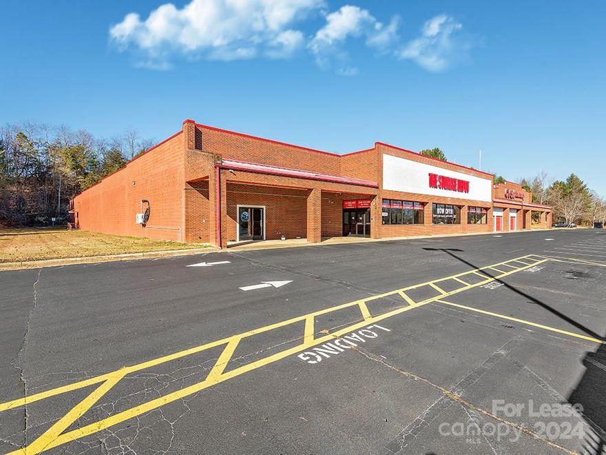 Conveniently located at the intersection of Highway 280 and Highway 191 in Mills River, 132 Cross Road Drive offers unmatched convenience. This prime location, situated at the rear of a former Grocery Store, ensures easy access. With secure entry and ample parking, the property is adaptable and multi-purpose, providing a flexible and accommodating space.