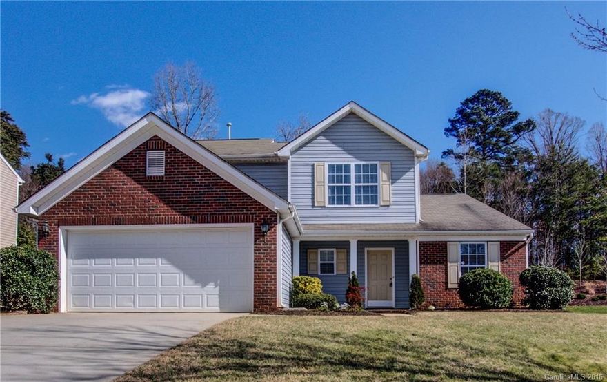MOVE IN ready with CLOVER SCHOOLS! This renovated home has all NEW PAINT and FLOORING.  Kitchen has NEW SS Appli inclu frig, new lighting incl under cabinets, and corian cnter tops. Master BR on main w/ luxurious bath incl dble sinks, garden tub and stall shower. New landscaping on cul de sac st, w/ a walk to pool. Family comm w/ lrge pool, kiddie pool, 3 playgrounds, sidewalks, boat storage, and dog stations throughout the neighborhood. Incl HOME WARRANTY. Easy commute to Airport/Charlotte.