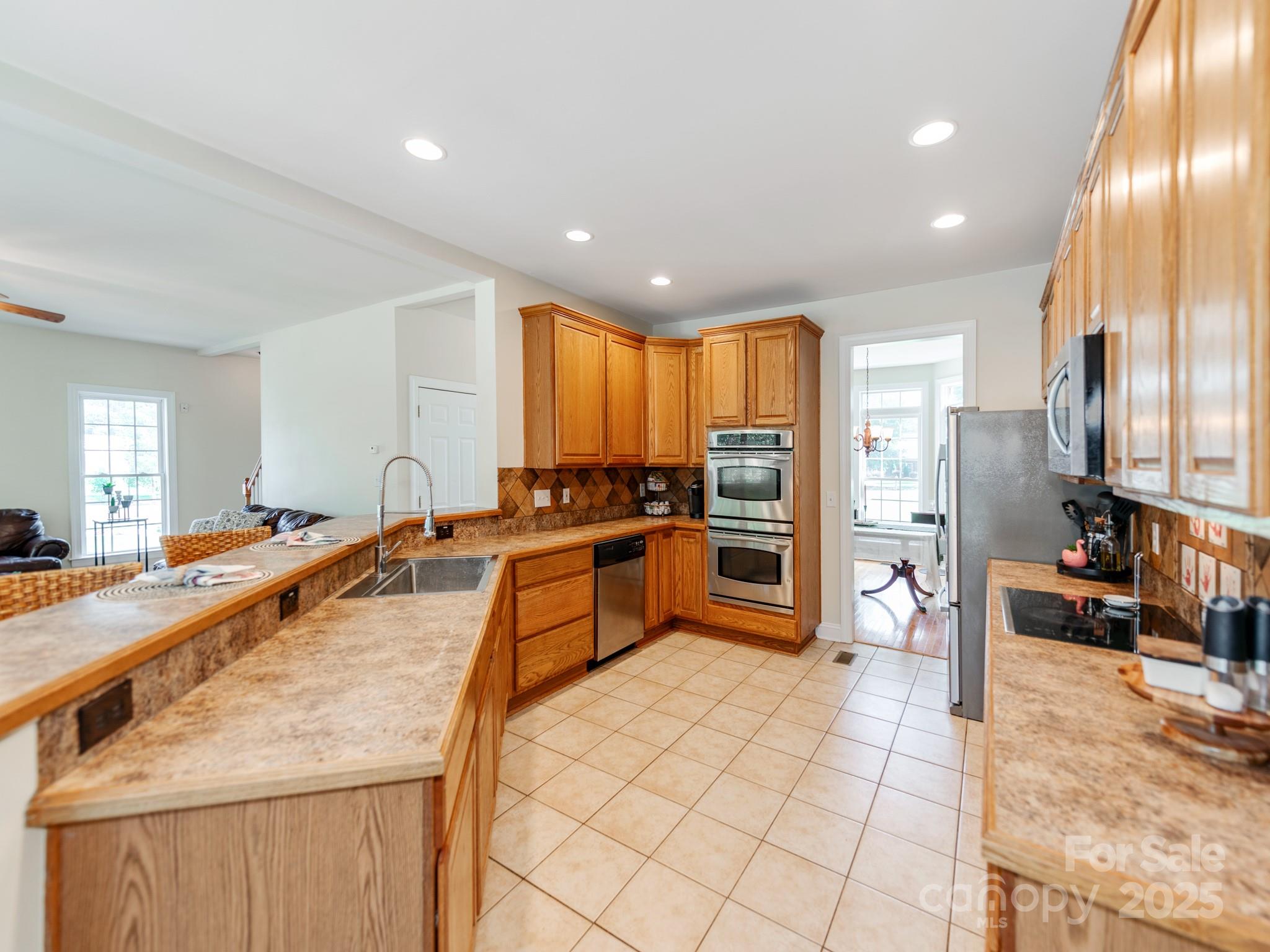 Vanderburg Estates - Residential