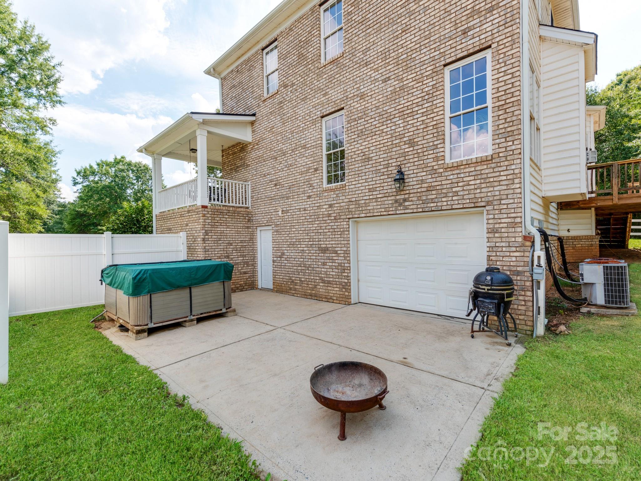 Vanderburg Estates - Residential