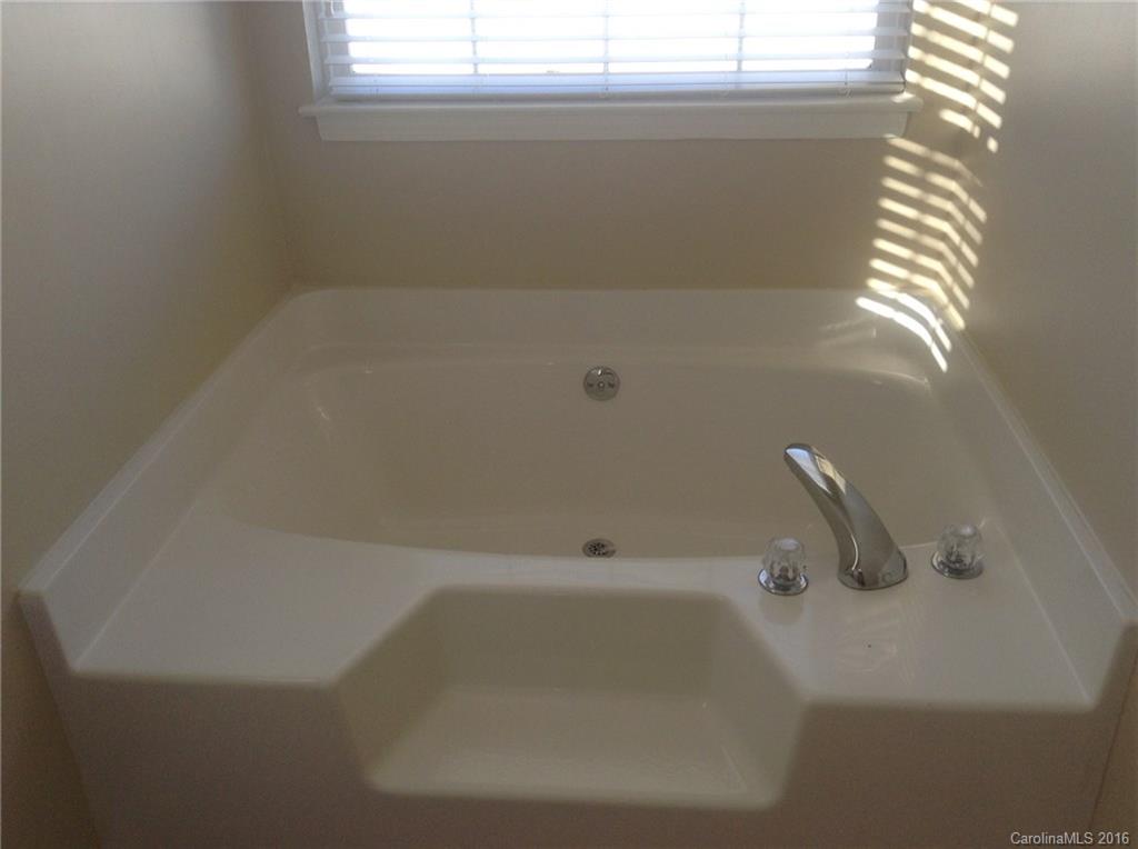 Ridge Crossing - Residential Lease