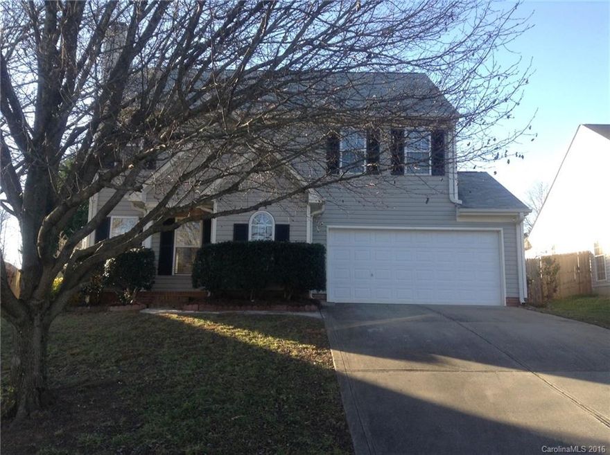 This spacious two story home has 3 bedrooms, 2.5 bathroom. It features an open floor plan and tile flooring. The kitchen has a pantry and all appliances. The master suite has a walk in closet and the master bath has dual sinks, an oversized tub with separate shower. Enjoy entertaining indoors near the cozy fireplace. This home is move in ready!