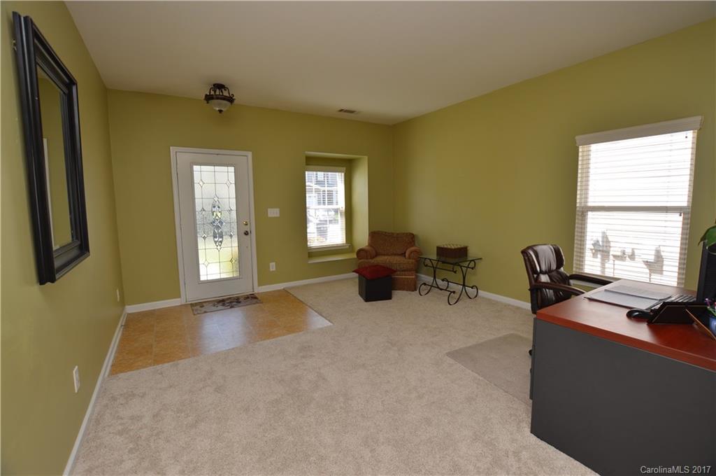 Hamilton Lakes - Residential