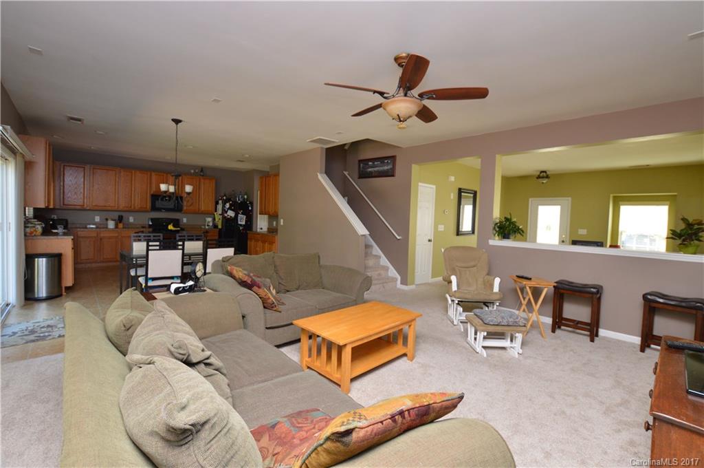 Hamilton Lakes - Residential