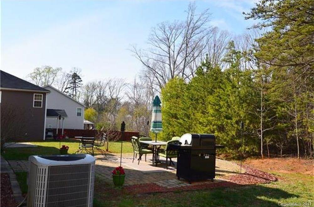 Hamilton Lakes - Residential