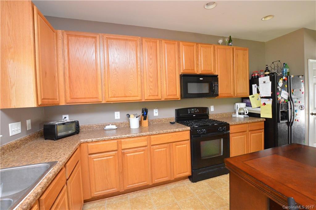 Hamilton Lakes - Residential