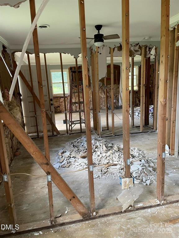 1124 Riverside Drive