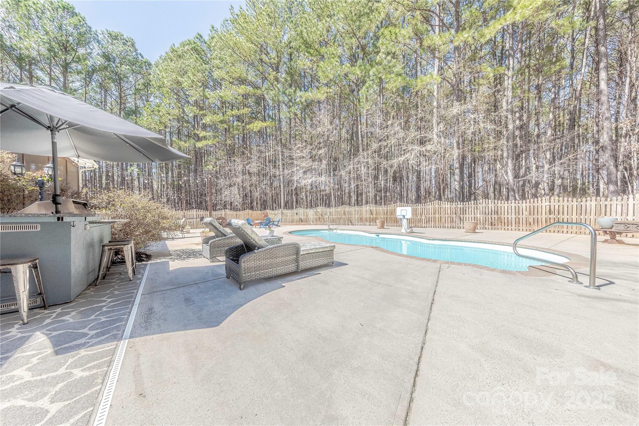 Mckee Point - Residential