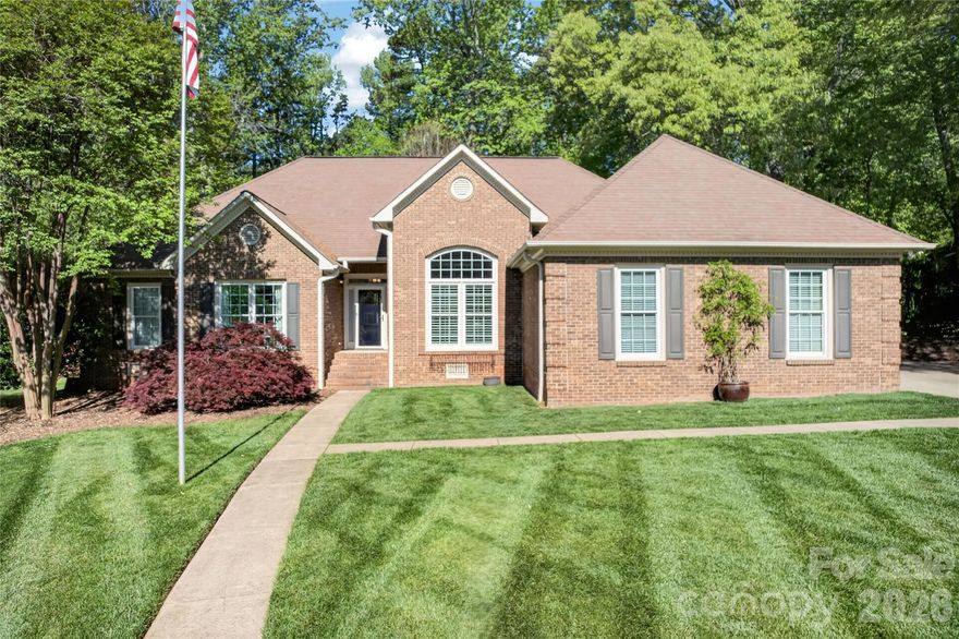 Situated on a premium cul-de-sac lot in desirable Colvard Park, this all brick ranch has been lovingly updated to perfection and is move-in ready.  Hardwood floors unite the natural light filled open concept floor plan.  Dramatic dining room with craftsman style accent wall is located off the foyer and is ideal for casual or formal gatherings.  Chef’s kitchen features ample  white cabinets, hard surface counters and tile backsplash.  Grand vaulted ceiling great room has fire place and is filled with natural light from wall of windows.  The oversized primary suite is large and has vaulted ceiling, walk-in closet and spa like bath with glass enclosed shower.  Bedroom two has private en suite bath while bedroom three has access to fully updated full bath three.  Relax on the expansive deck overlooking the incredible backyard with mature professional landscaping.  Conveniently located moments from premier shopping, dining and. Entertainment with direct access to the Sugar Creek Greenway, this is the dream ranch you have been looking for.