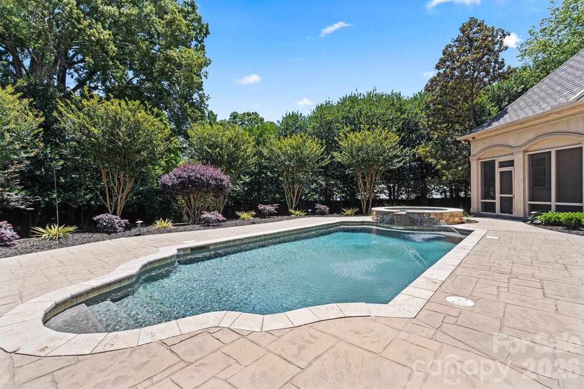 8600 Fairview Road