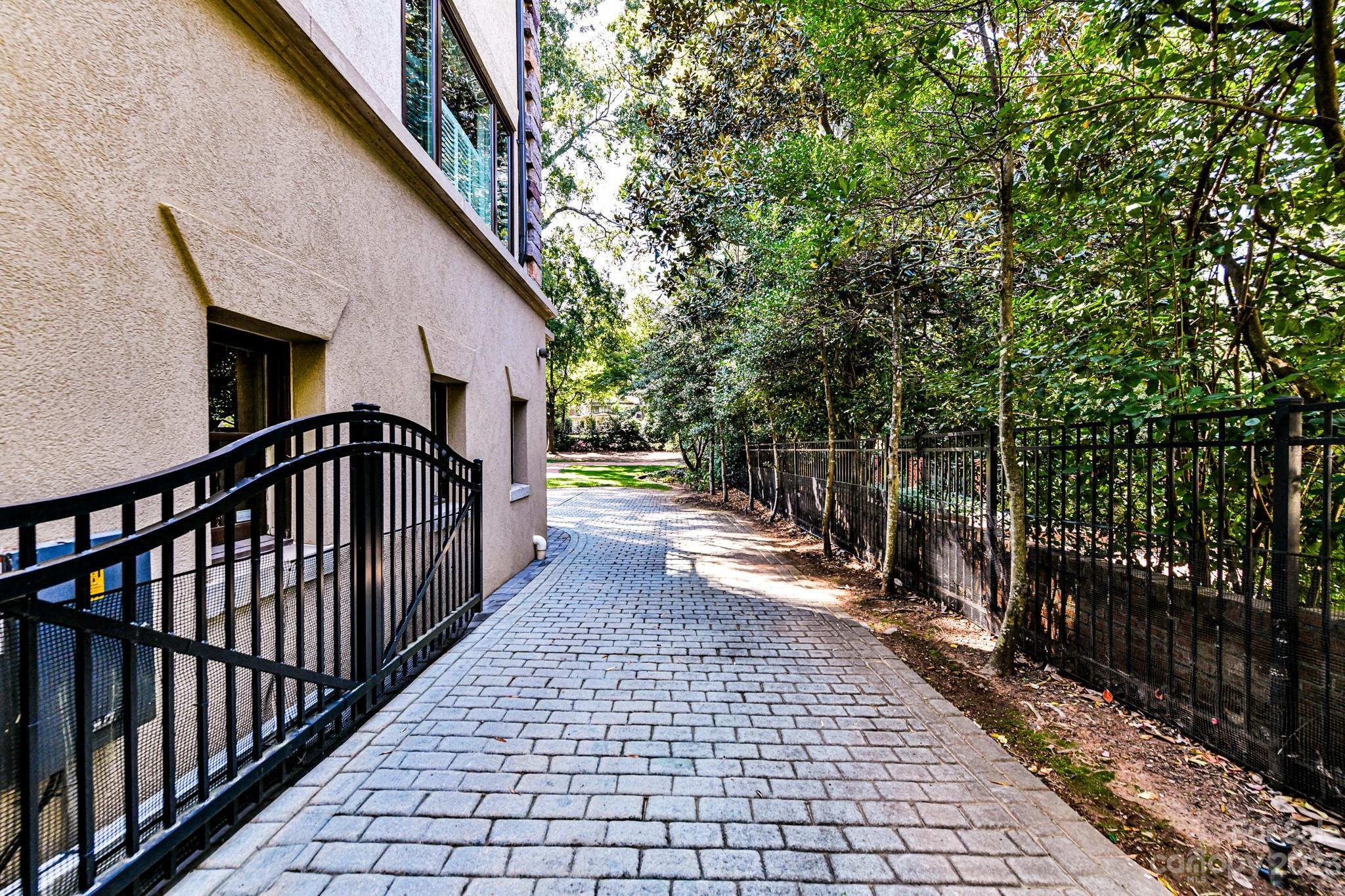 Myers Park - Residential