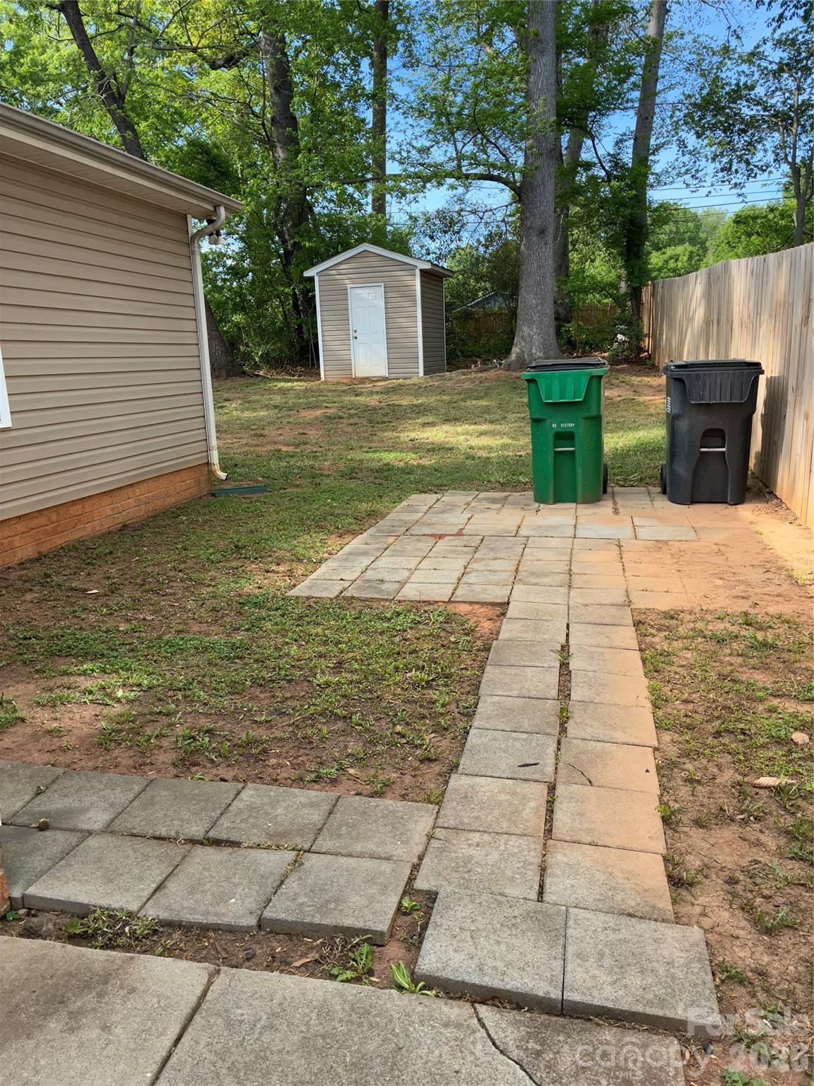 930 Wainwright Avenue