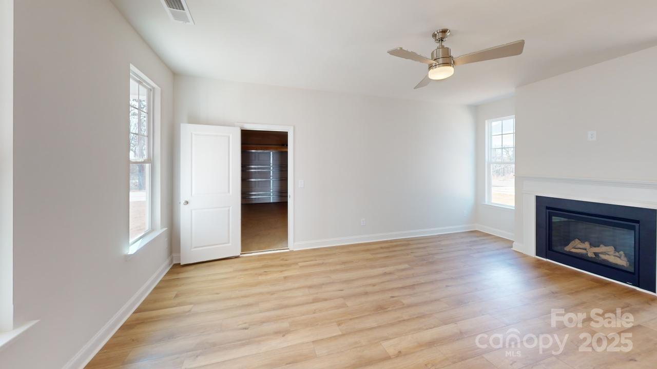9601 Pointer Road 77