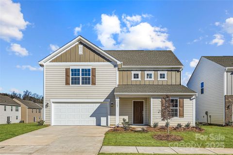1703 Wooten Way Bessemer City NC 28016