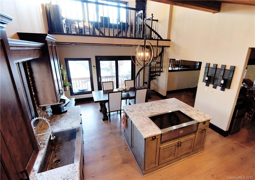 Tega Cay - Residential