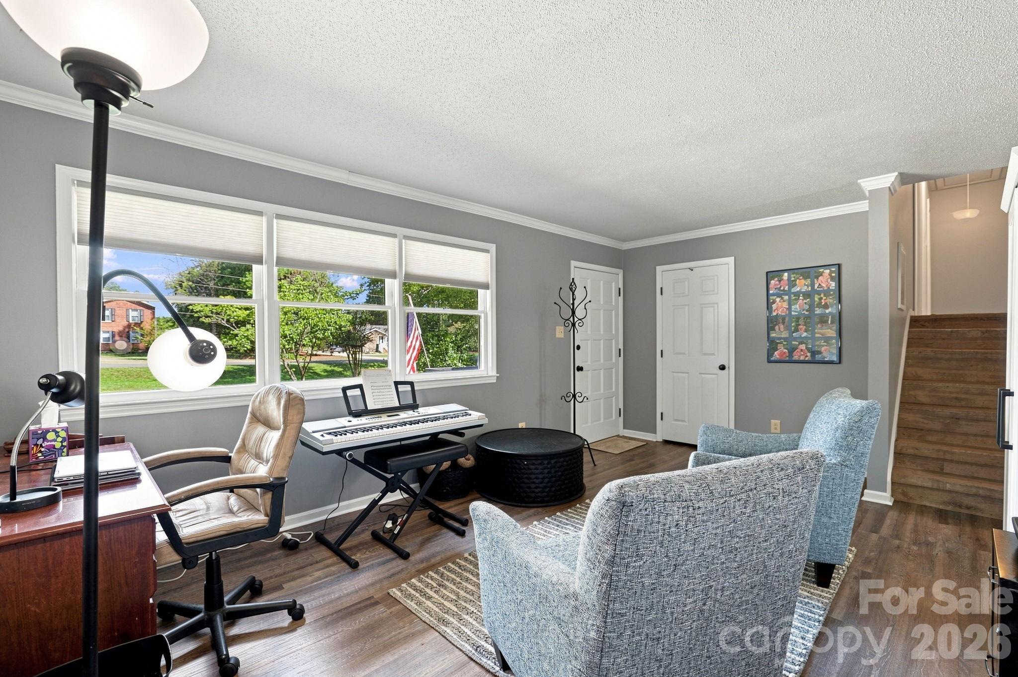5421 Woodside Drive