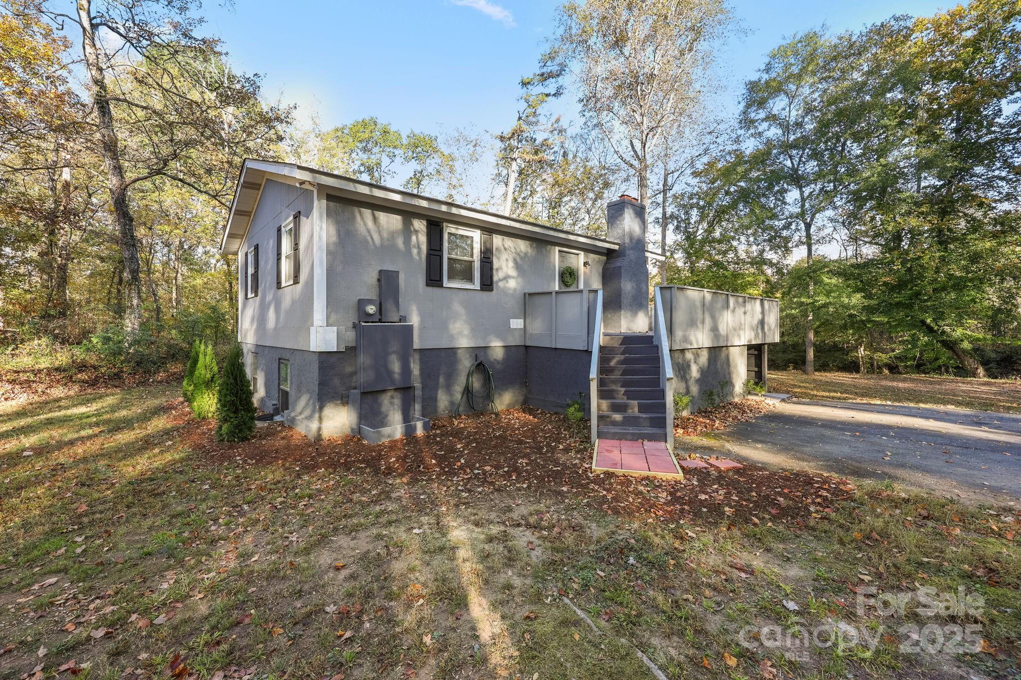 3618 Waterloo Drive