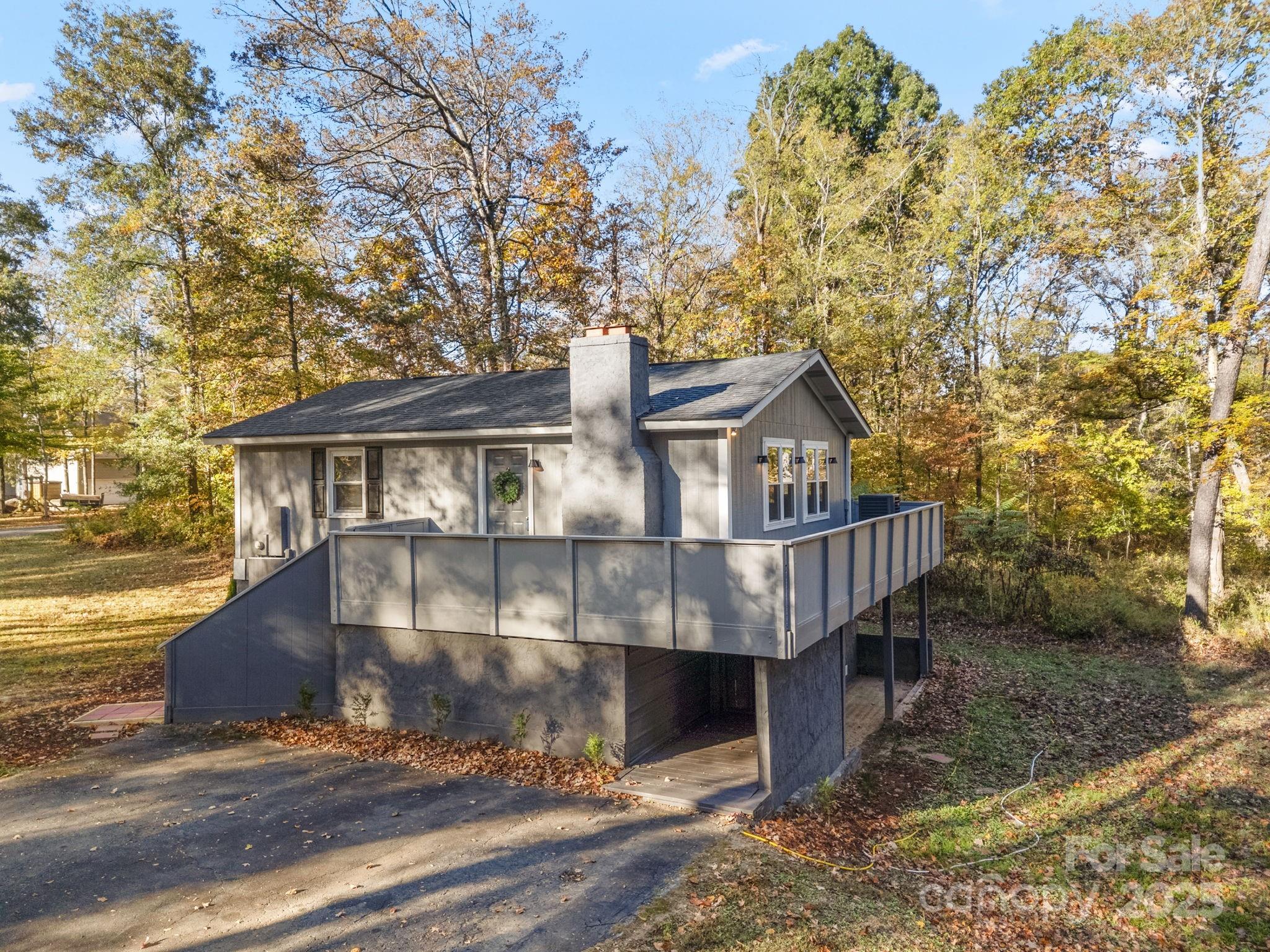 3618 Waterloo Drive