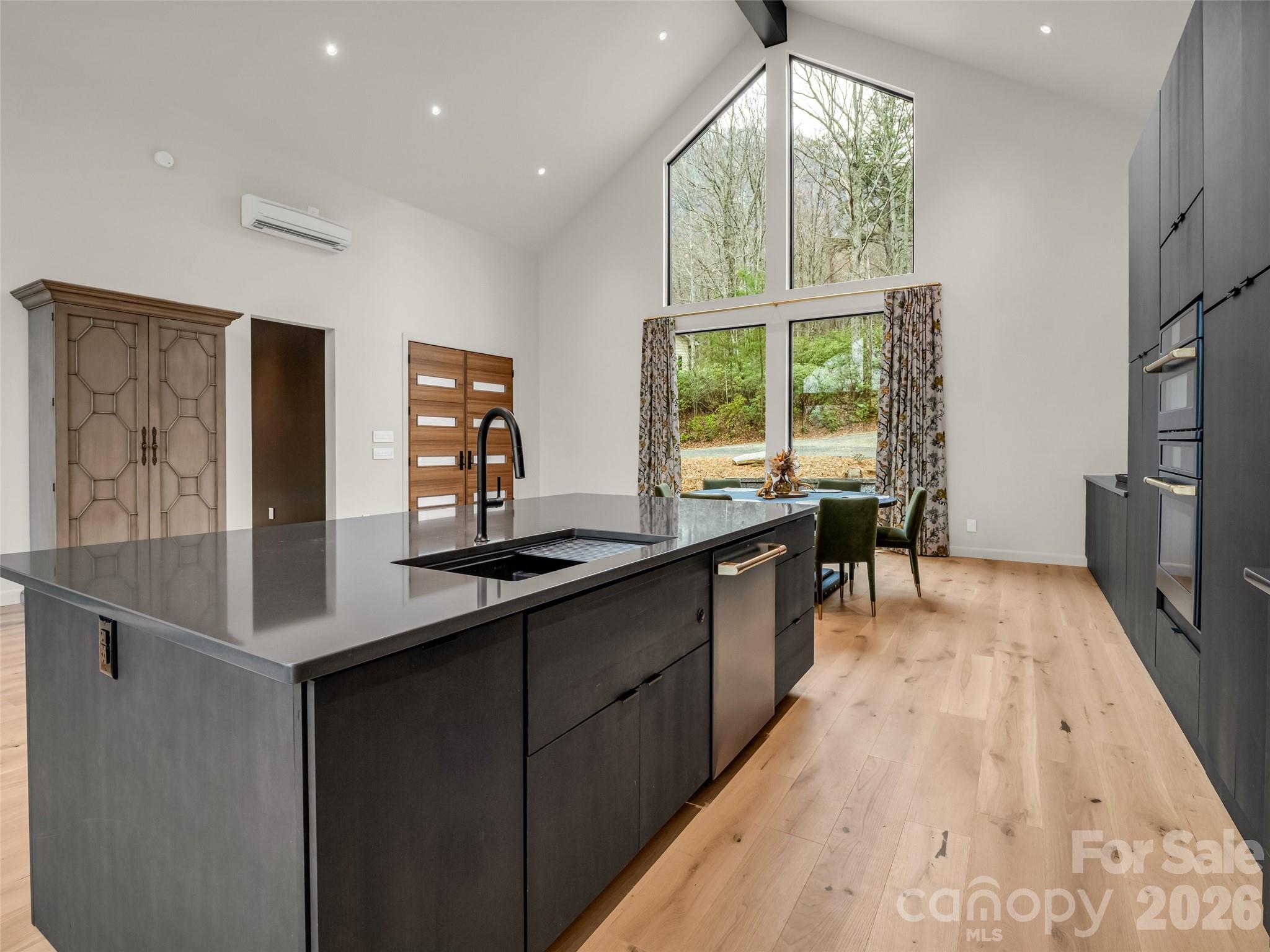 Rumbling Bald on Lake Lure - Residential