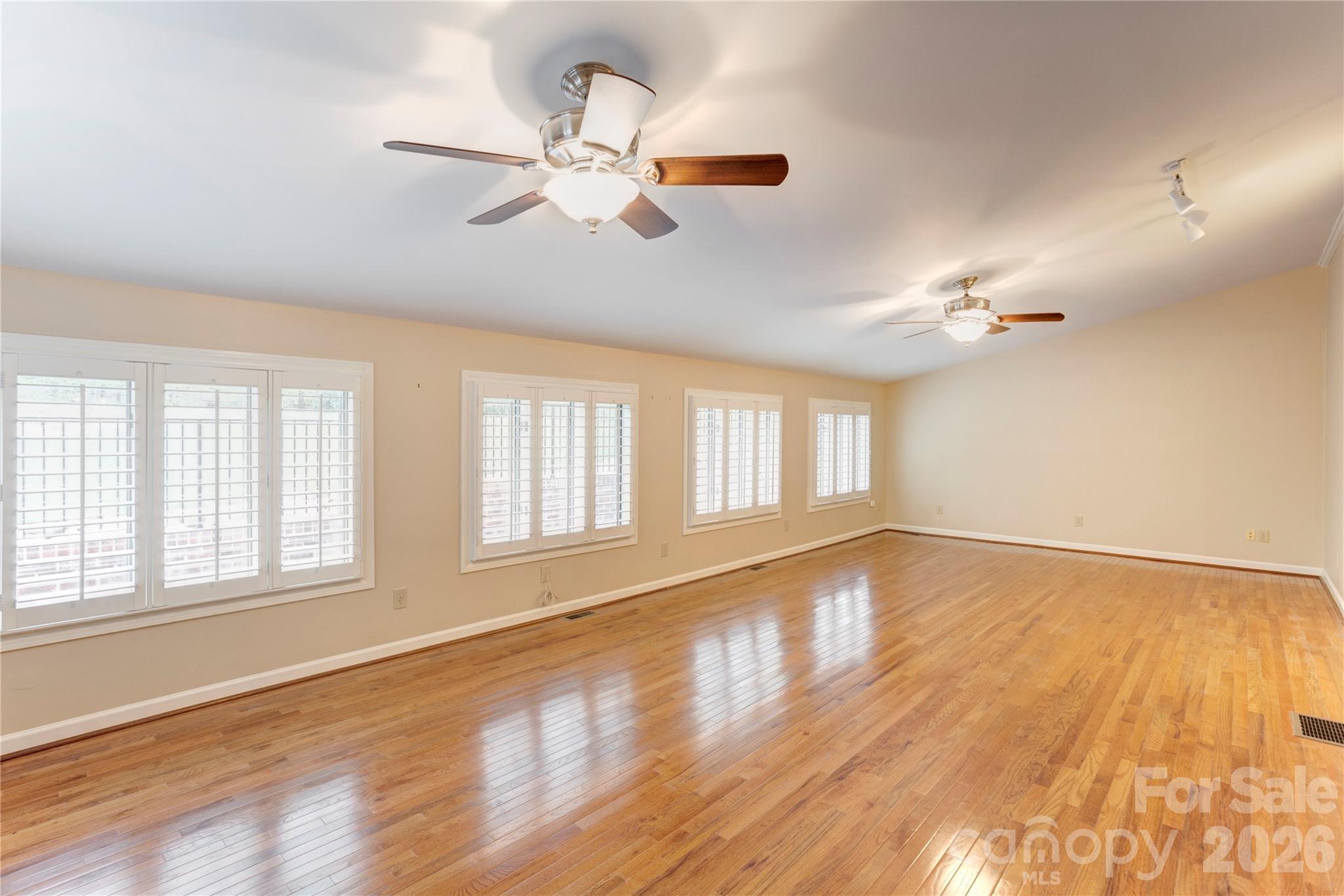 Zemosa Acres - Residential