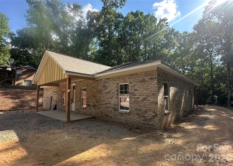 Photo of 2319 Tanglewood Drive, Albemarle, NC 28001 (MLS # 4359539)
