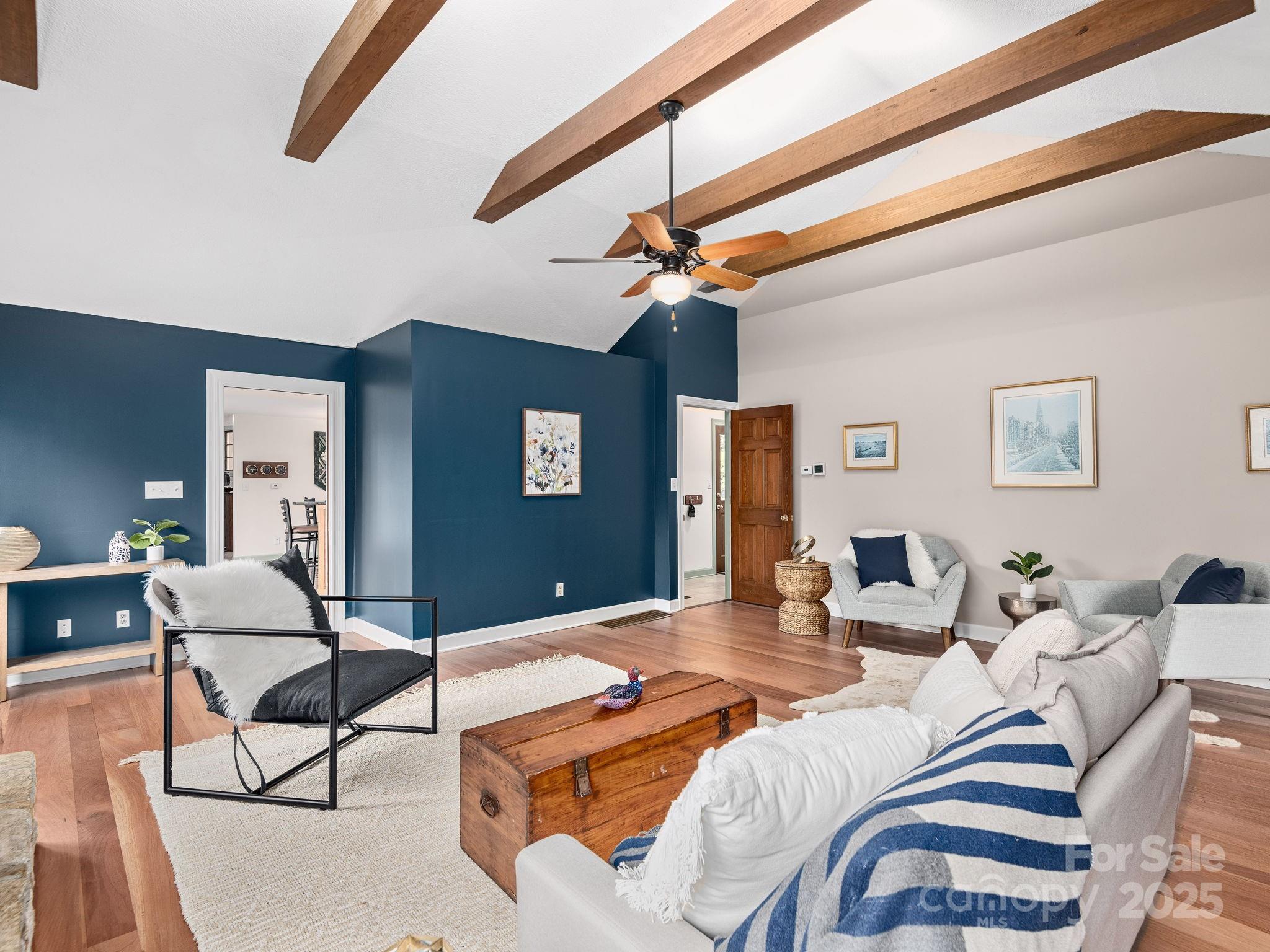 308 E Sondley Drive