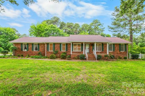 Photo of 1719 Suther Road, Concord, NC 28025 (MLS # 4389080)