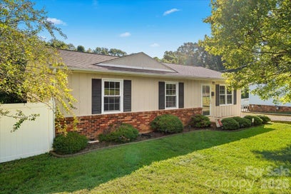101 Cedar Lane Mount Holly NC 28120
