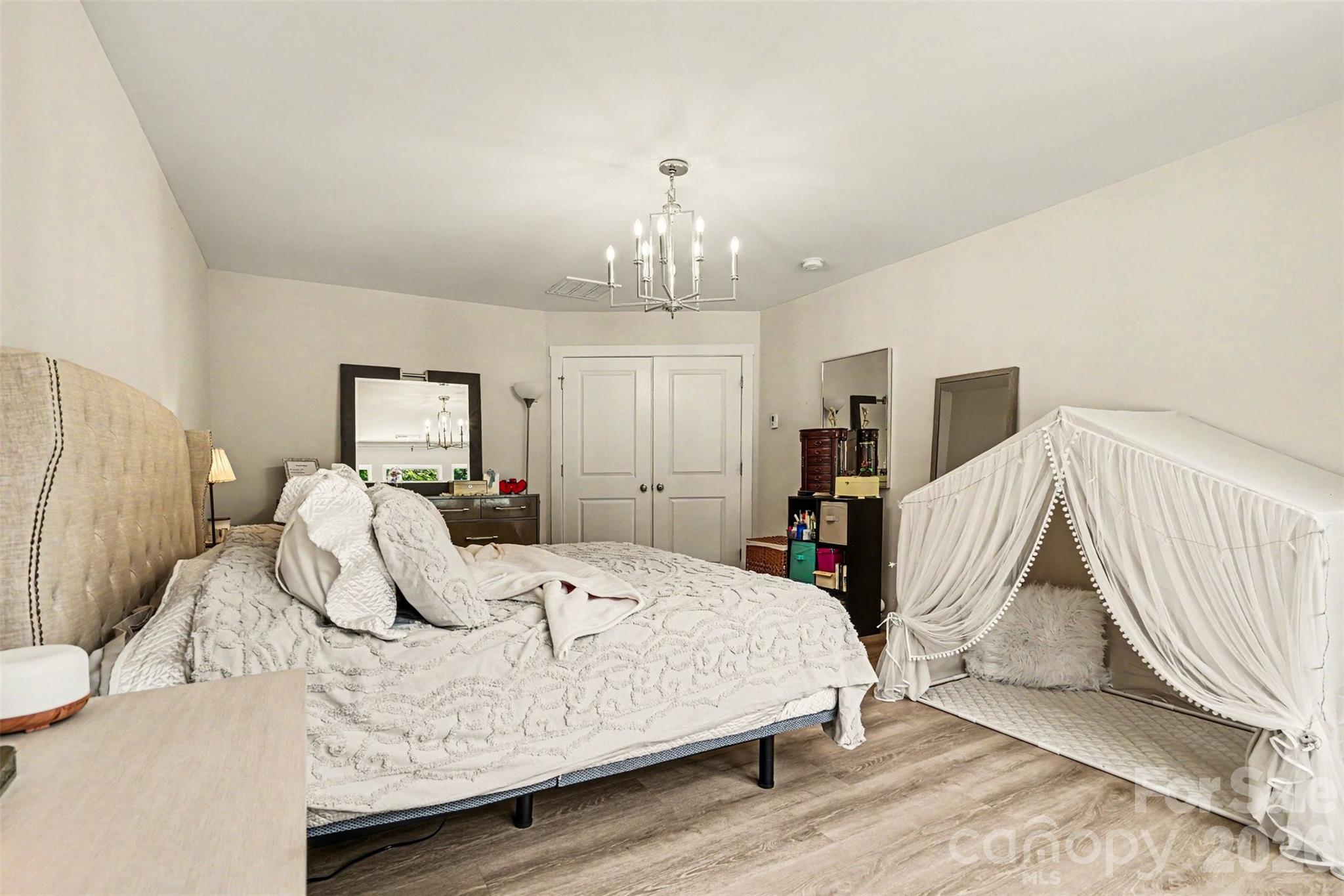 Hayden Dr - Residential