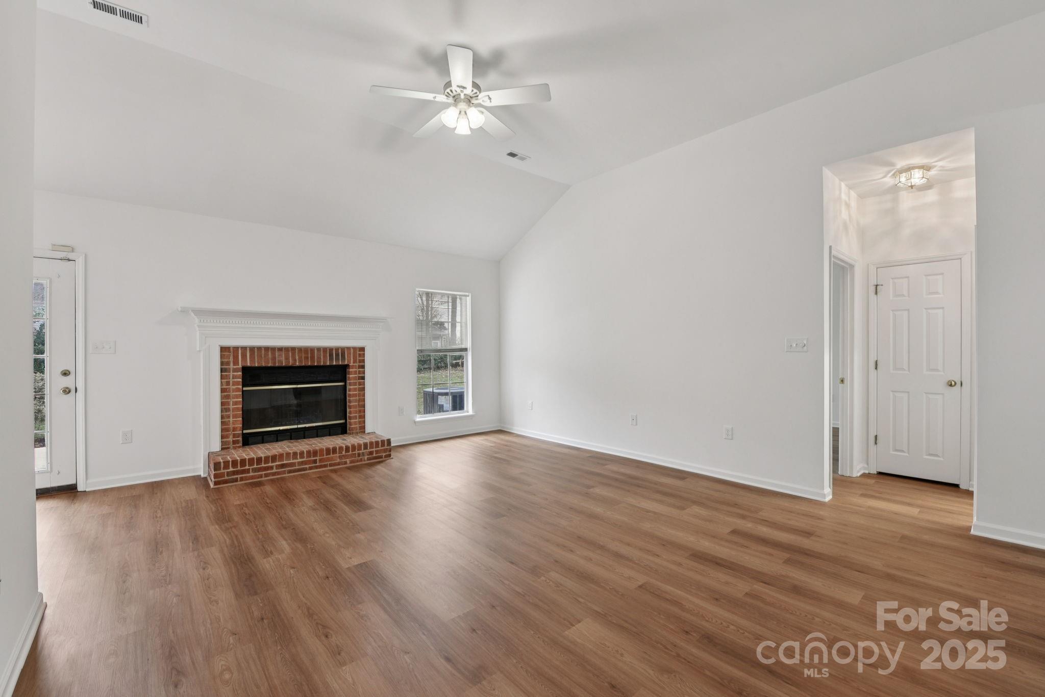 121 Ashford Hollow Lane