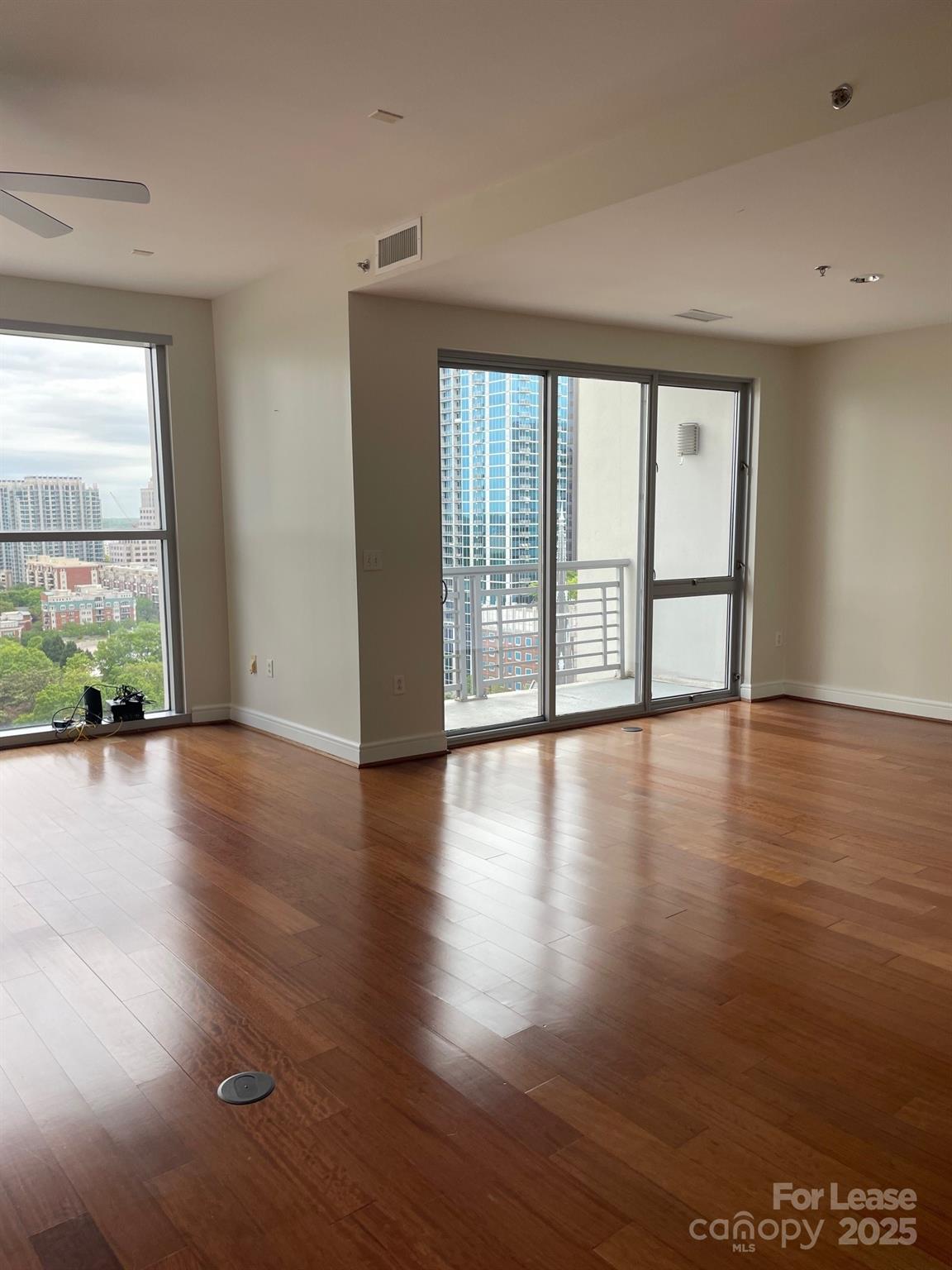 333 W Trade Street 1602