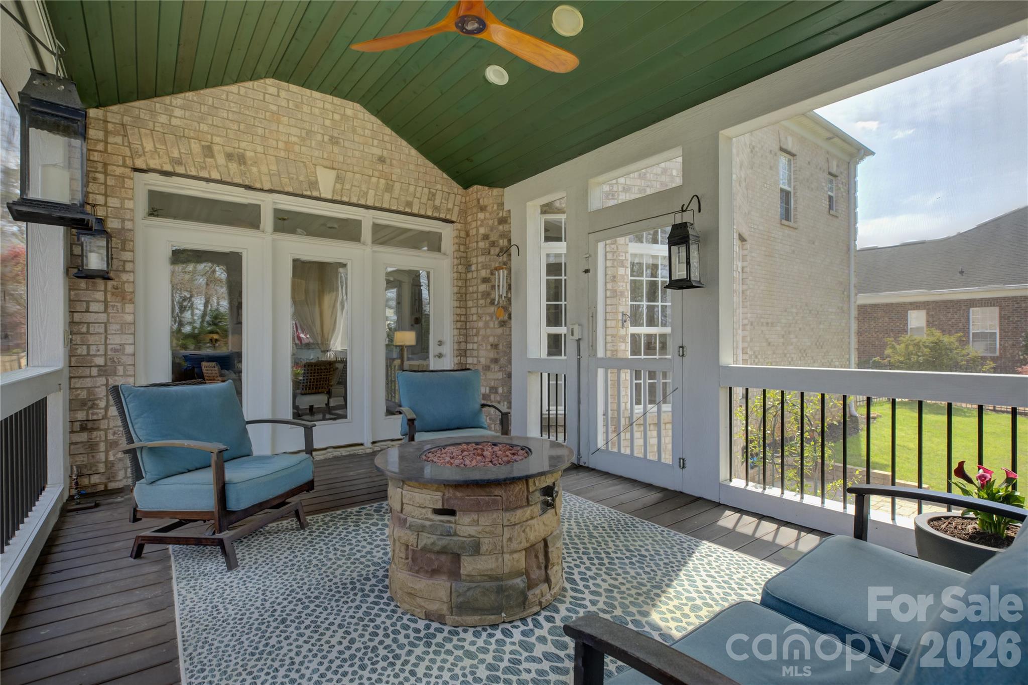 The Palisades - Residential