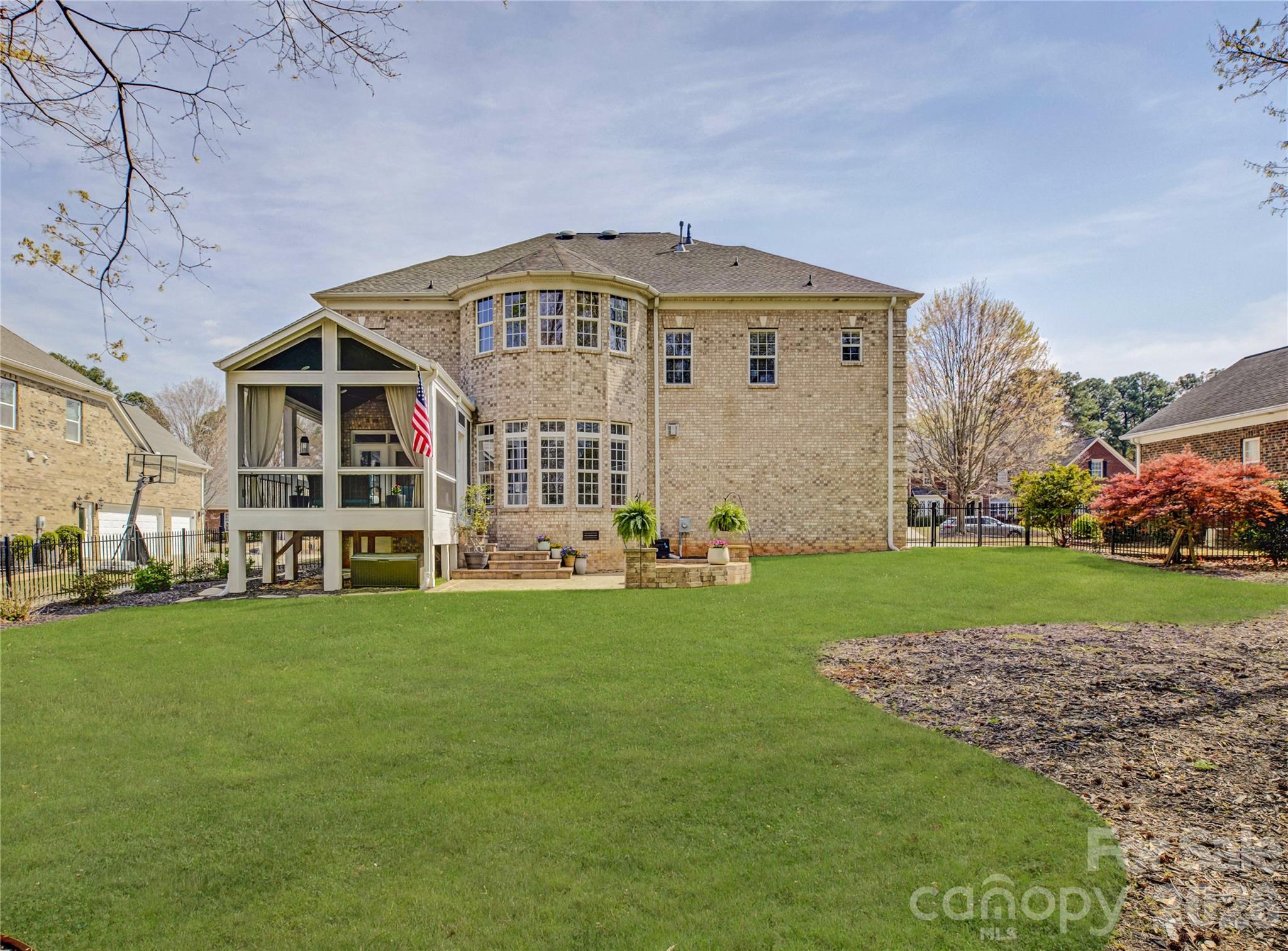 The Palisades - Residential