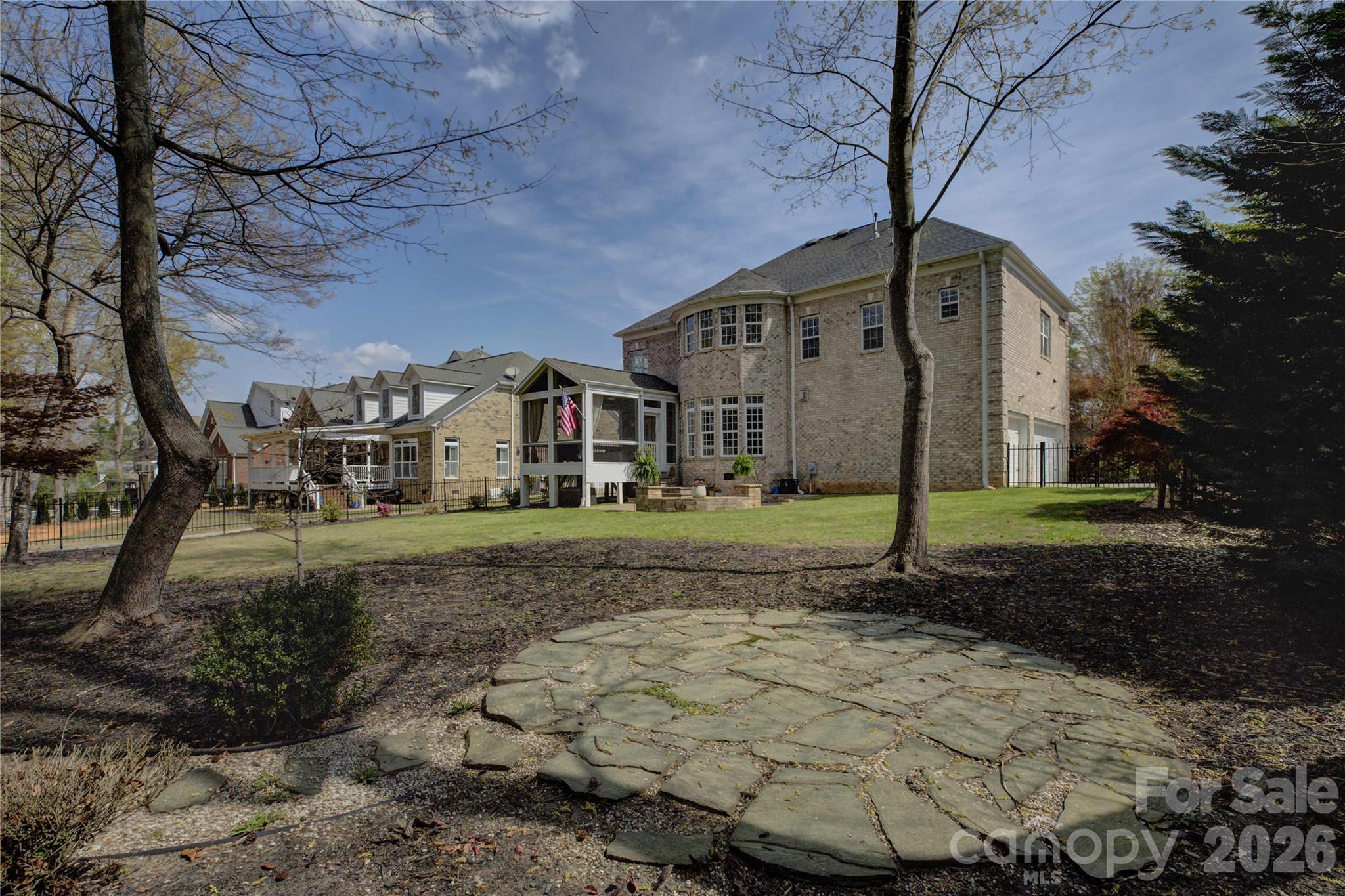 The Palisades - Residential