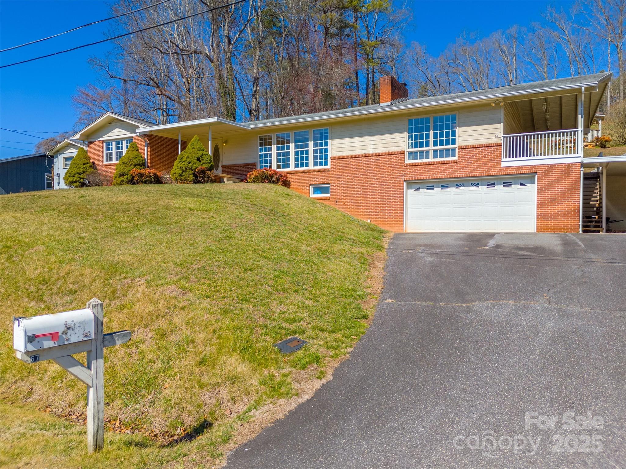 67 Hillcrest Street