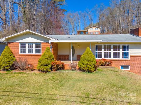 67 Hillcrest Street Sylva NC 28779