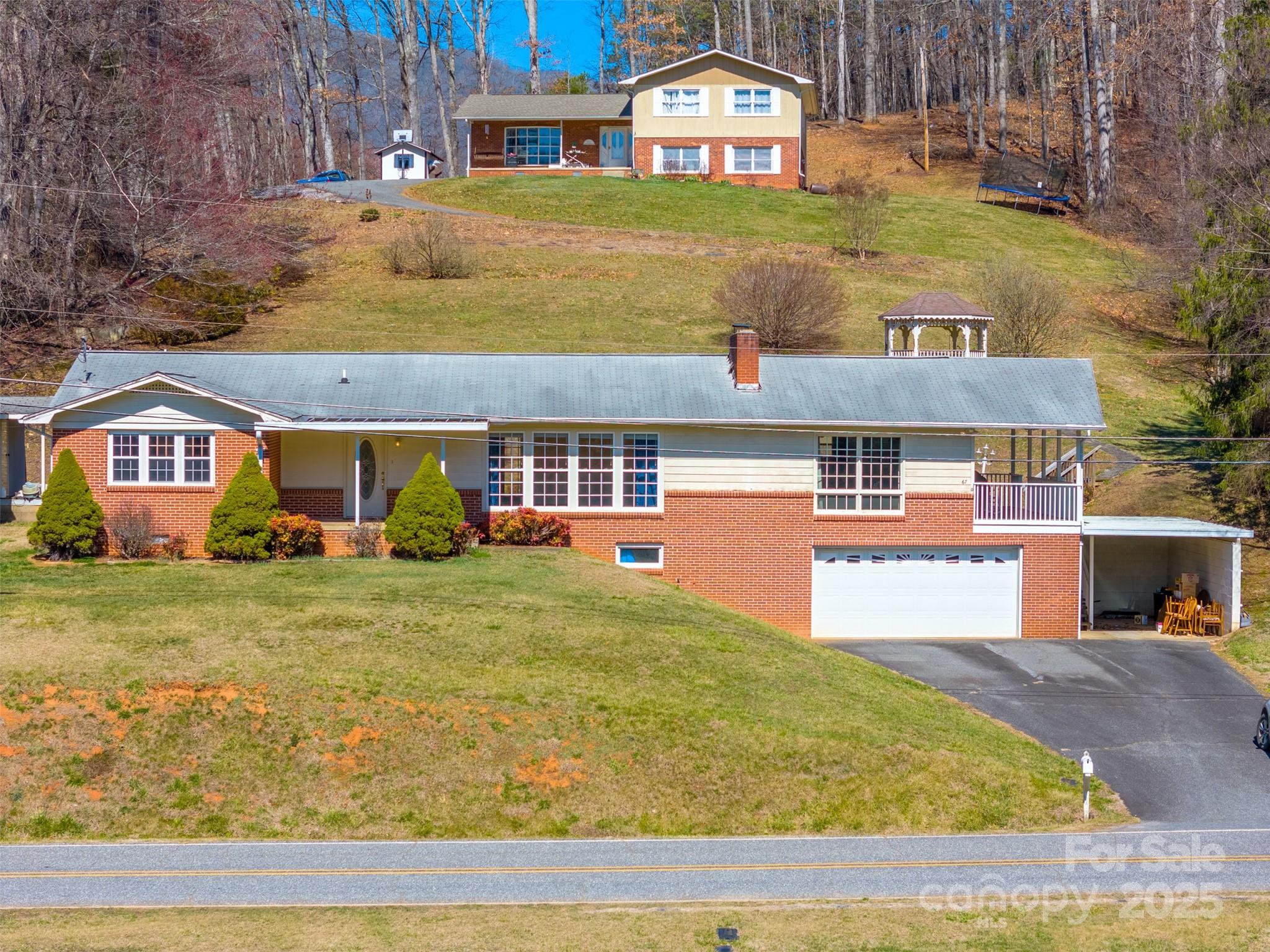 67 Hillcrest Street