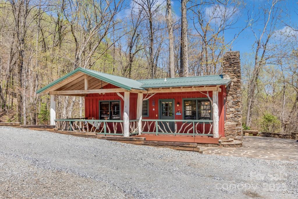 1160 Tanglewood Lane