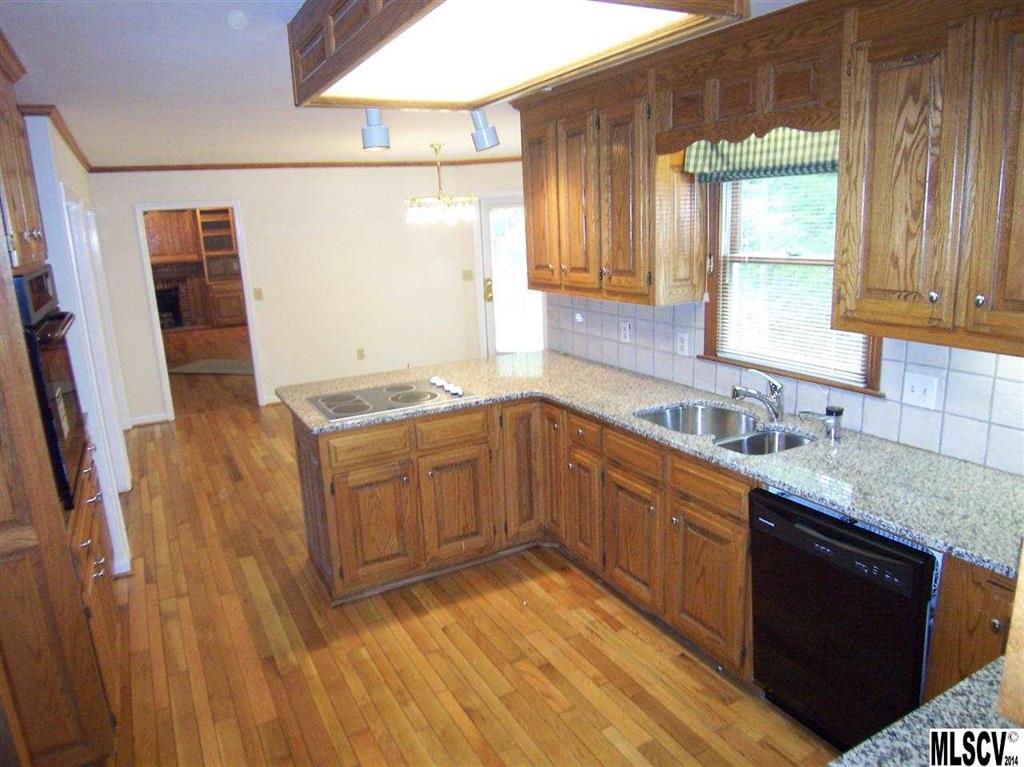 Moores Ferry - Residential