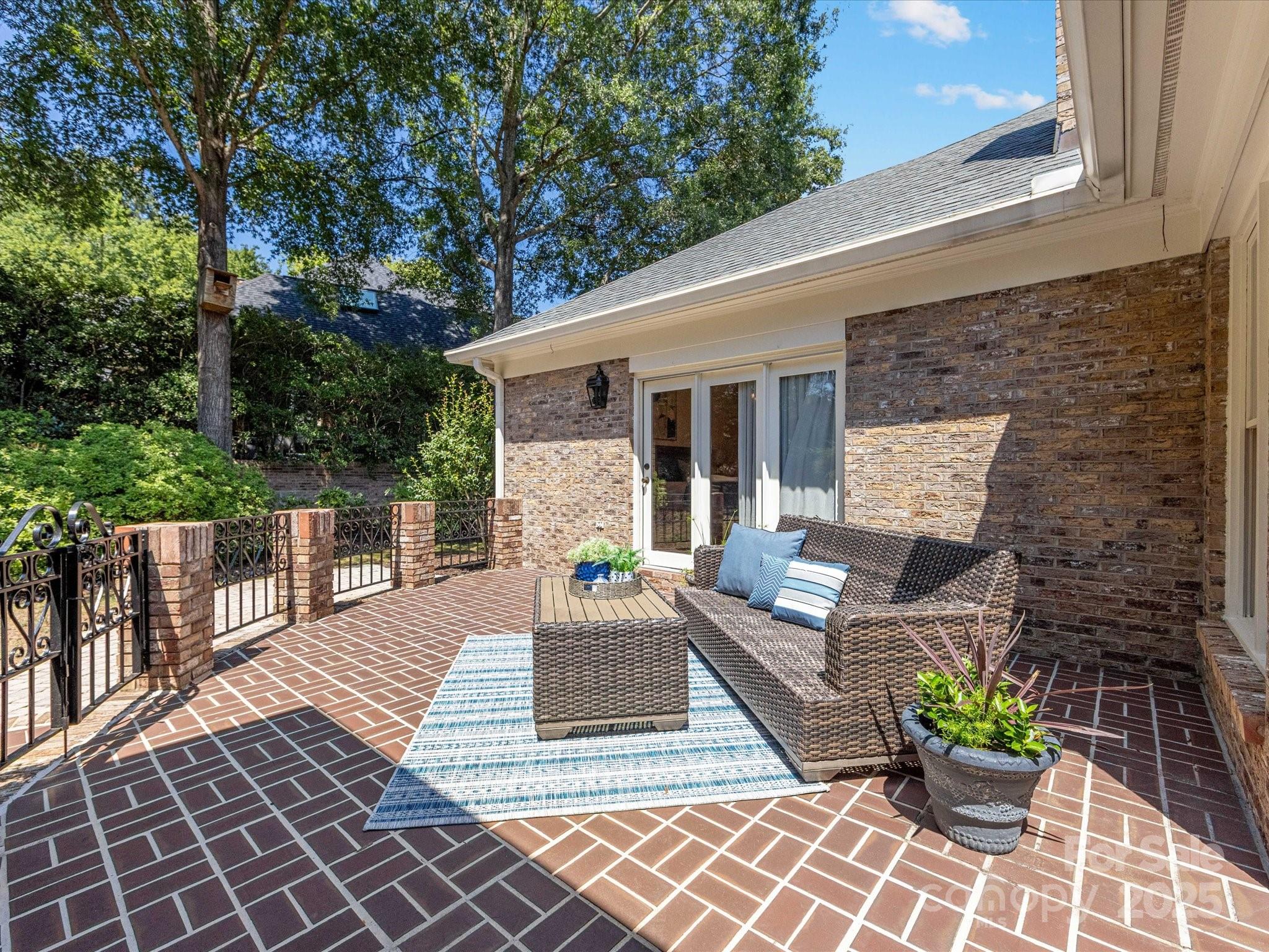 Royden - Residential