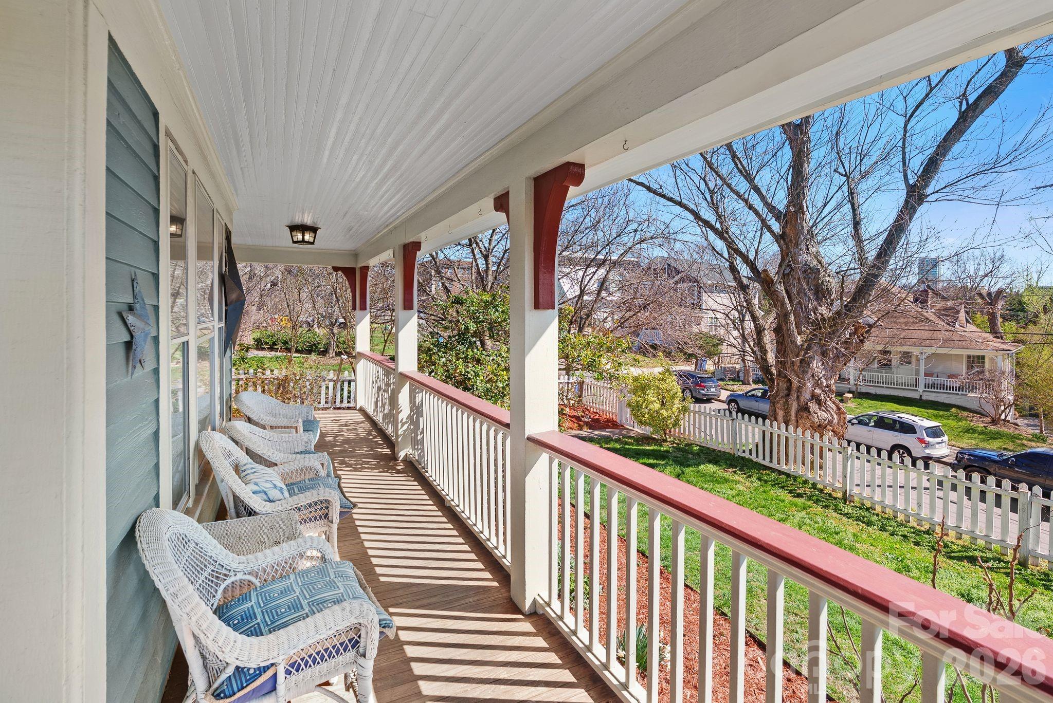 26 E Chestnut Street