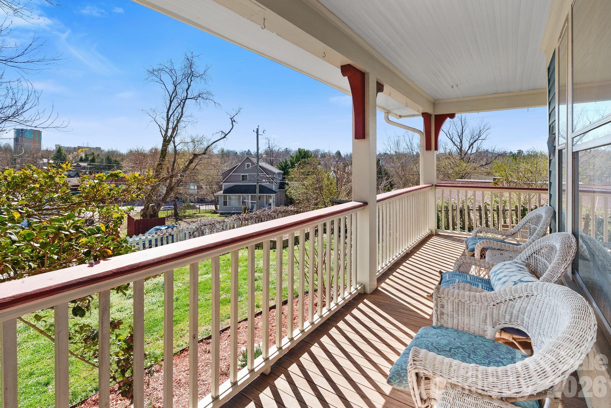 26 E Chestnut Street