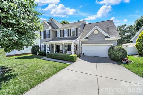 Photo of 3752 Leela Palace Way, Fort Mill, SC 29708 (MLS # 4382778)